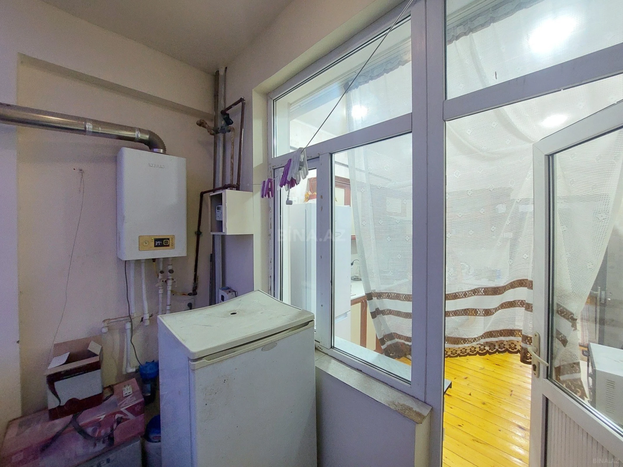 Satılır 2 otaqlı mənzil 90 m²