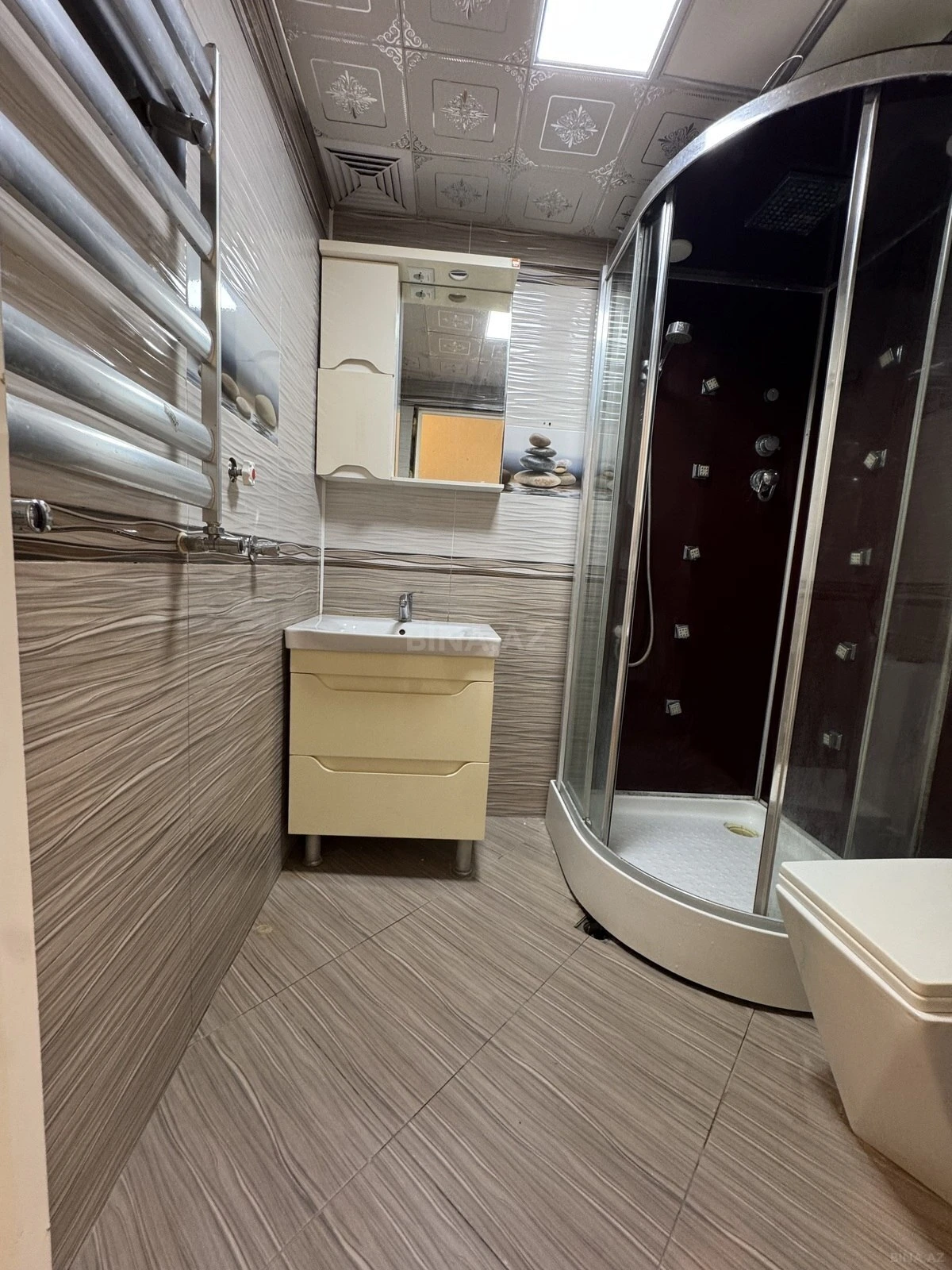 Satılır 3 otaqlı mənzil 87.8 m²