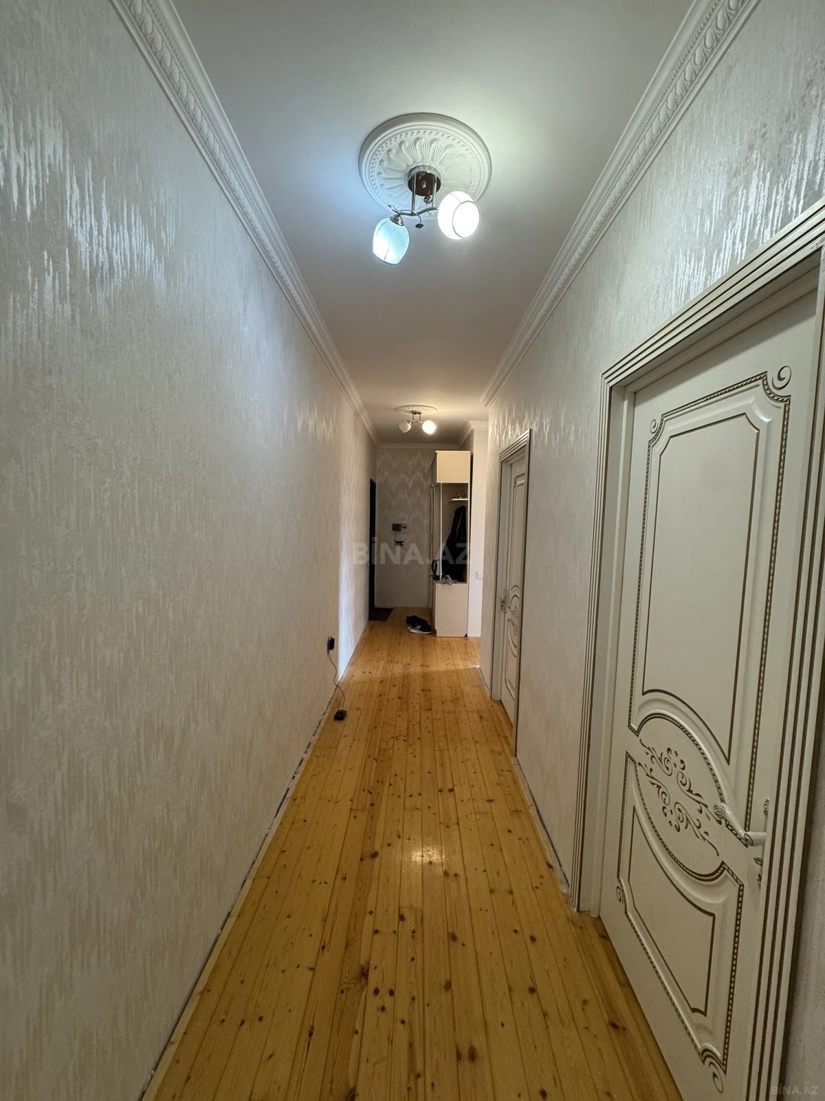 Satılır 3 otaqlı mənzil 87.8 m²