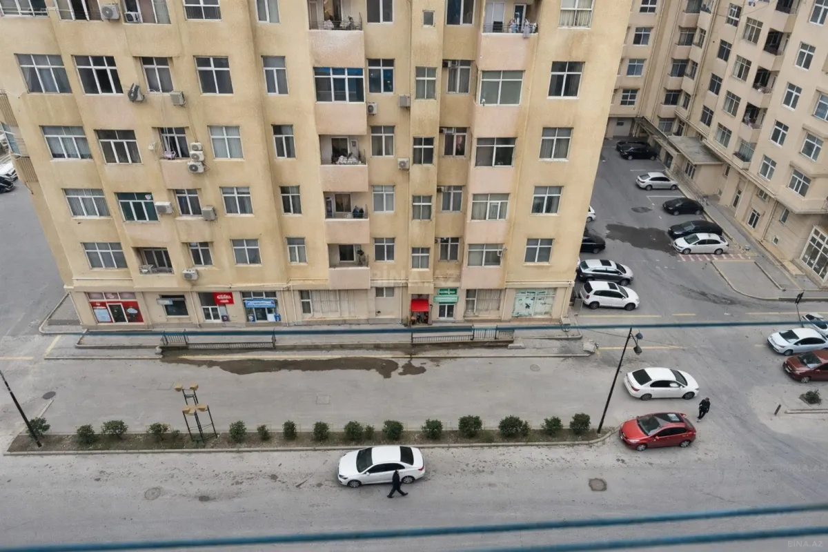 Satılır 2 otaqlı mənzil 63 m²