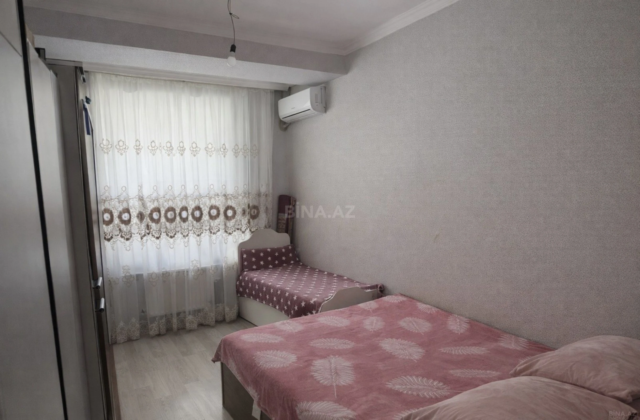 Satılır 2 otaqlı mənzil 63 m²