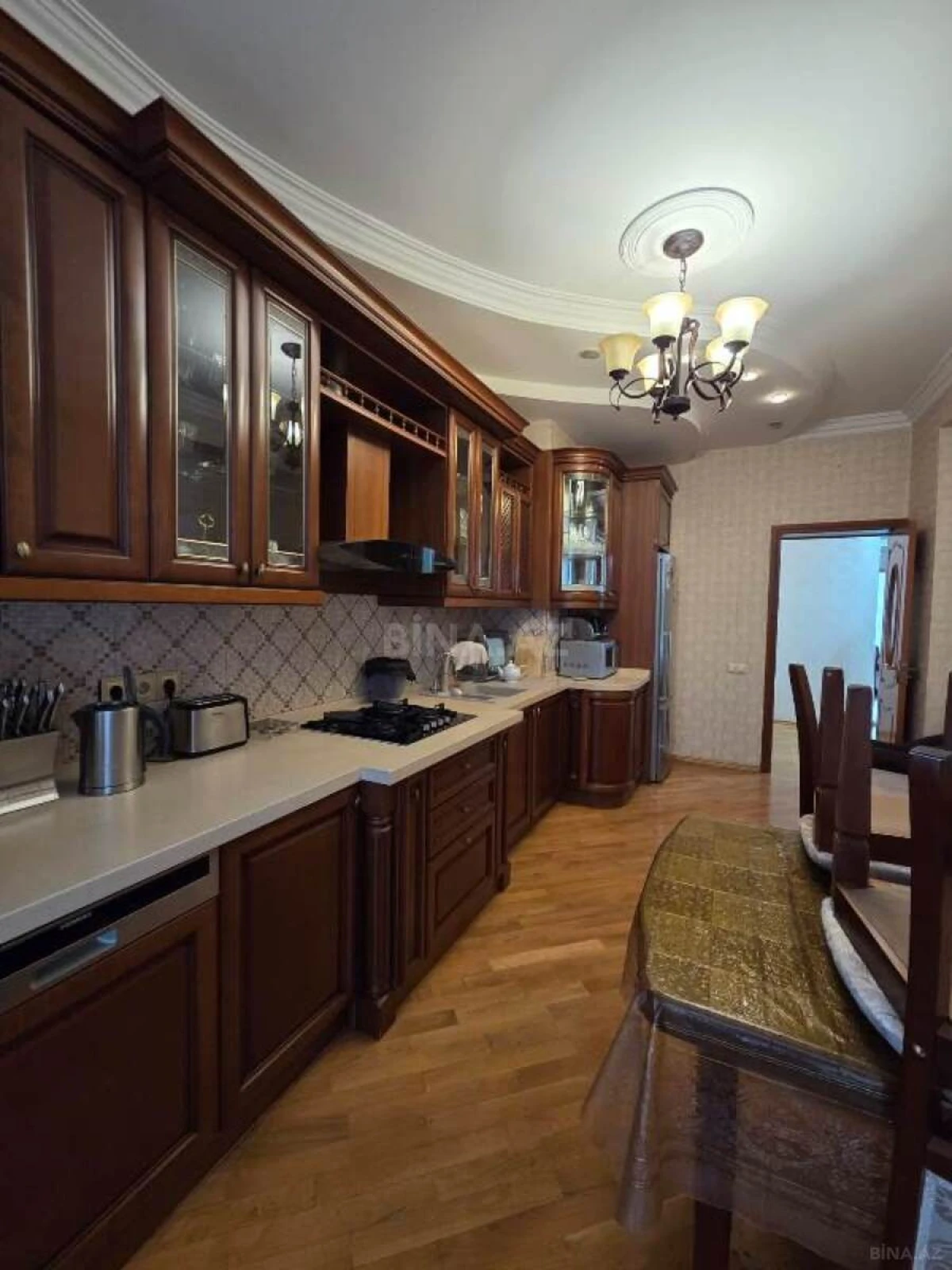 Satılır 3 otaqlı mənzil 125 m²