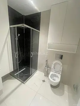 Kirayə verilir 2 otaqlı mənzil 117 m²