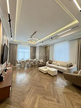 Satılır 4 otaqlı mənzil 165 m² — Bakı 4 otaq 165.00 m²