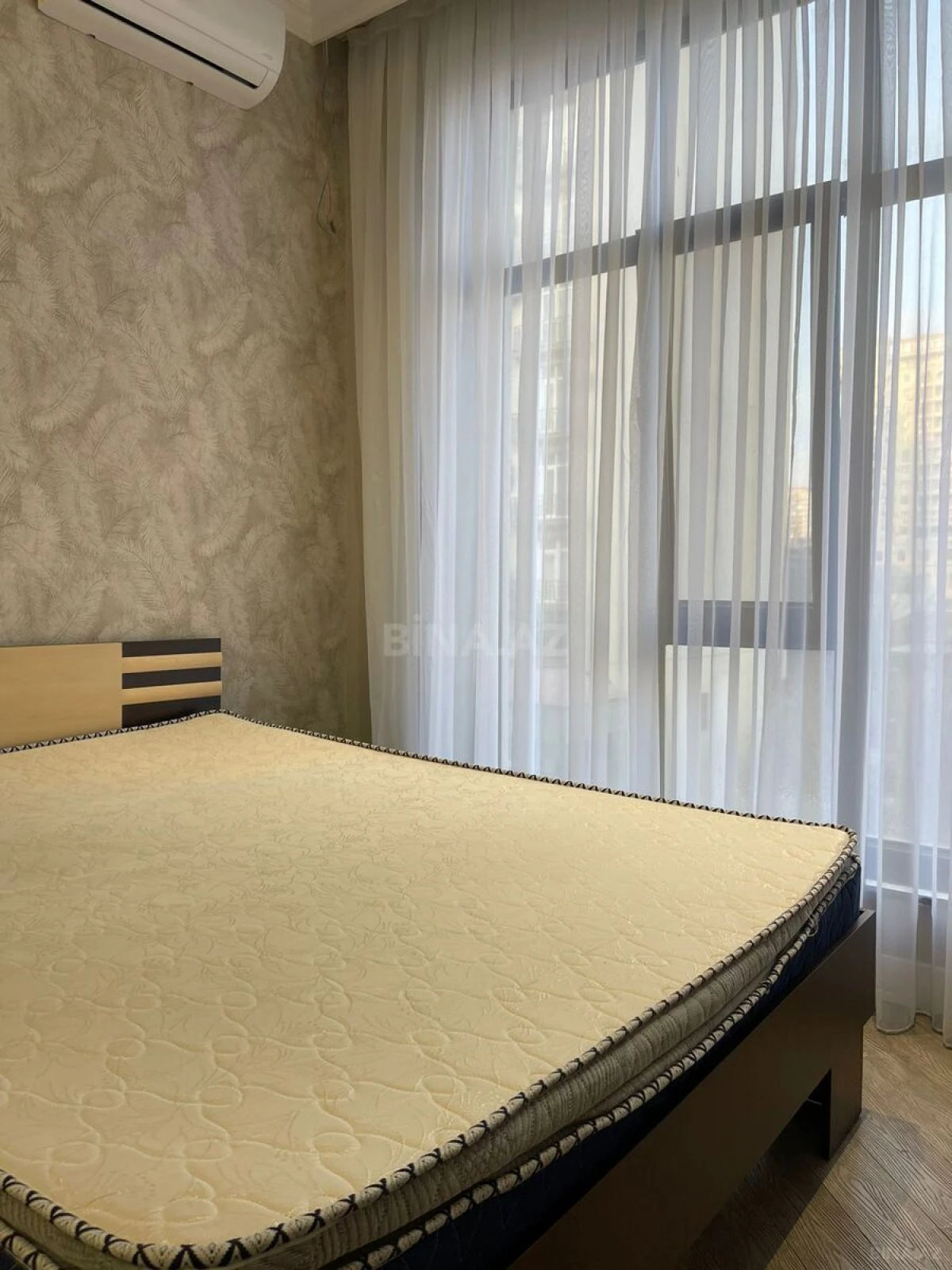 Kirayə verilir 3 otaqlı mənzil 130 m²