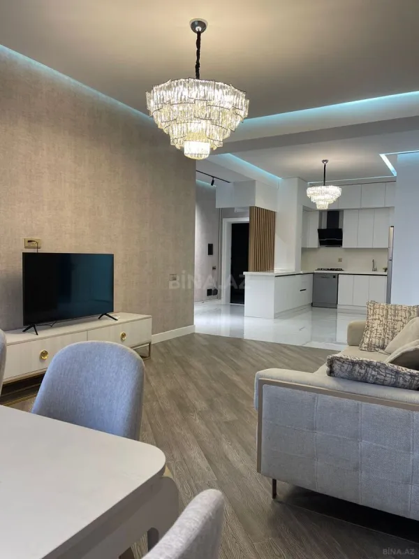 Kirayə verilir 3 otaqlı mənzil 130 m²