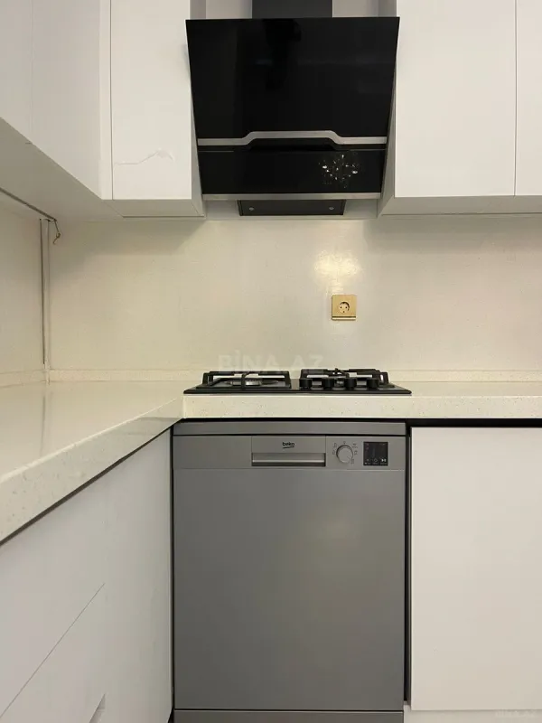 Kirayə verilir 3 otaqlı mənzil 130 m²