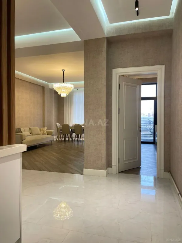 Kirayə verilir 3 otaqlı mənzil 130 m²