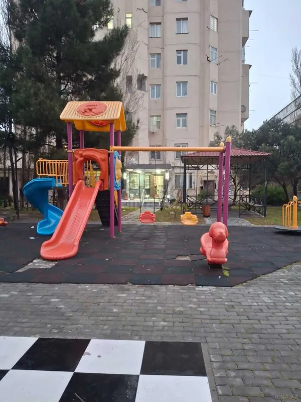 Kirayə verilir 1 otaqlı mənzil 40 m²