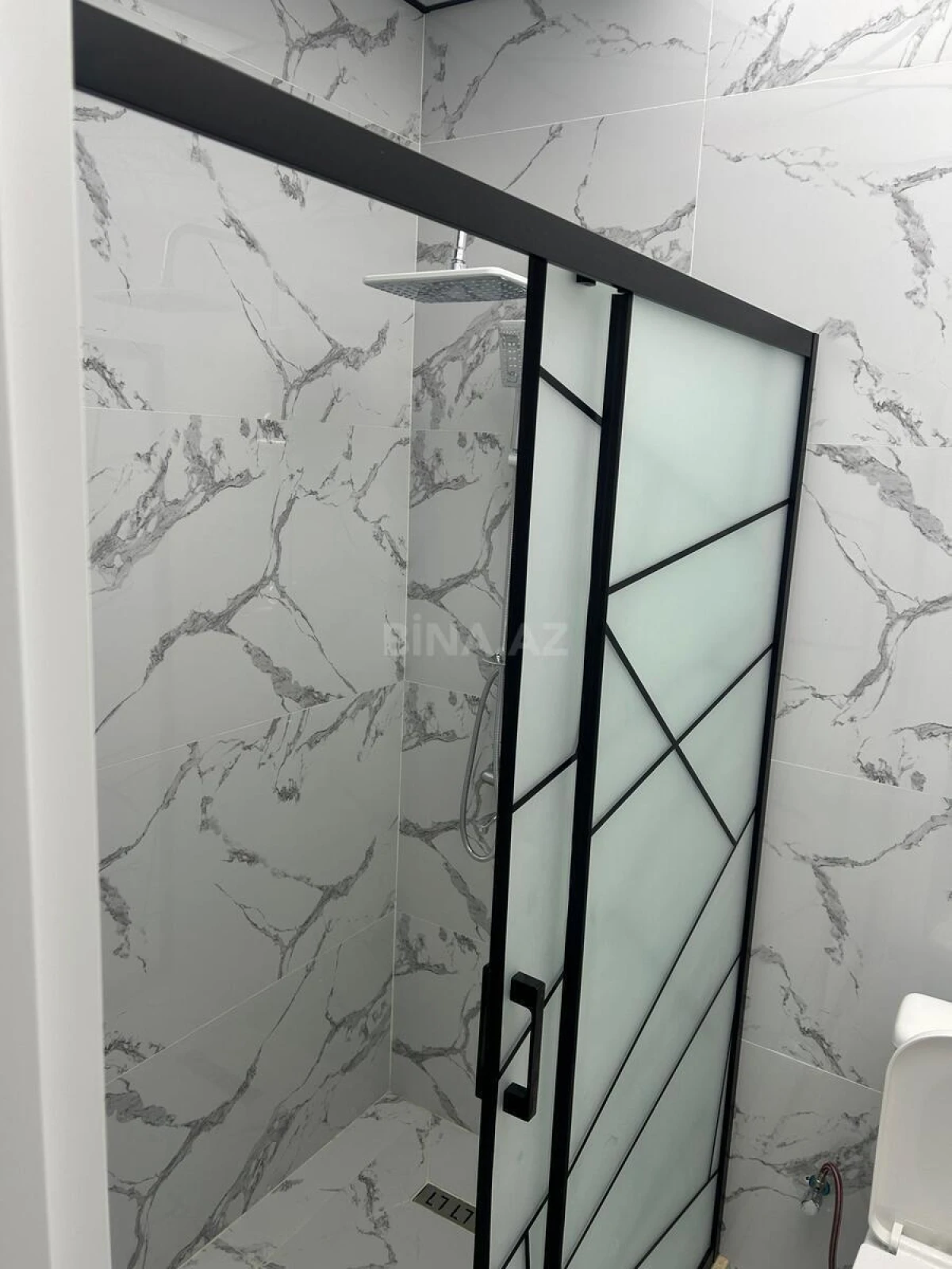 Kirayə verilir 2 otaqlı mənzil 77 m²