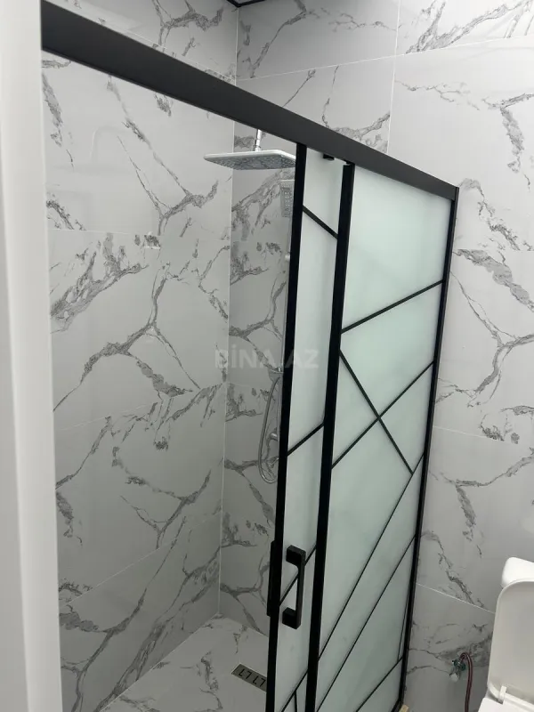 Kirayə verilir 2 otaqlı mənzil 77 m²