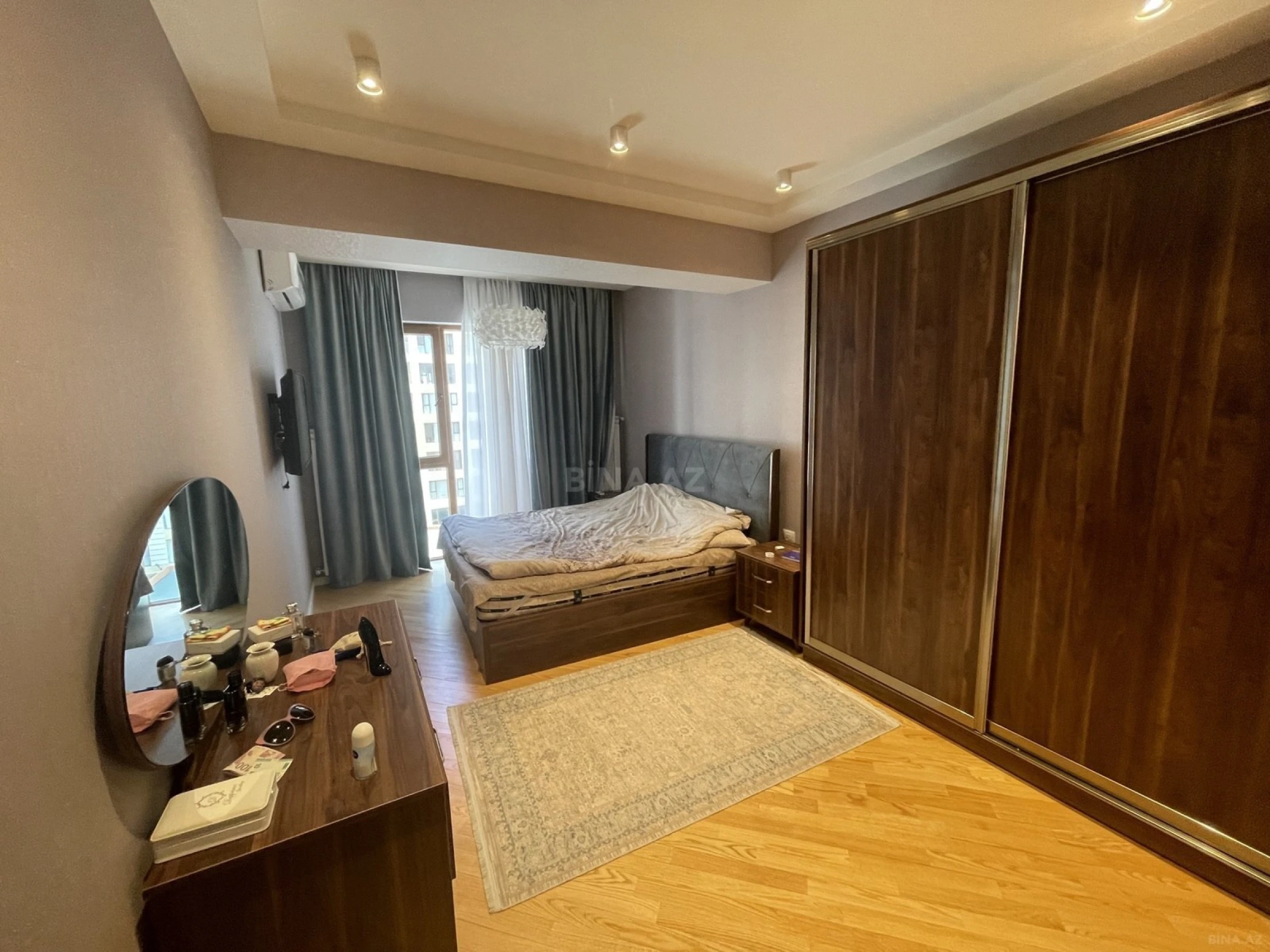 Kirayə verilir 2 otaqlı mənzil 96 m²