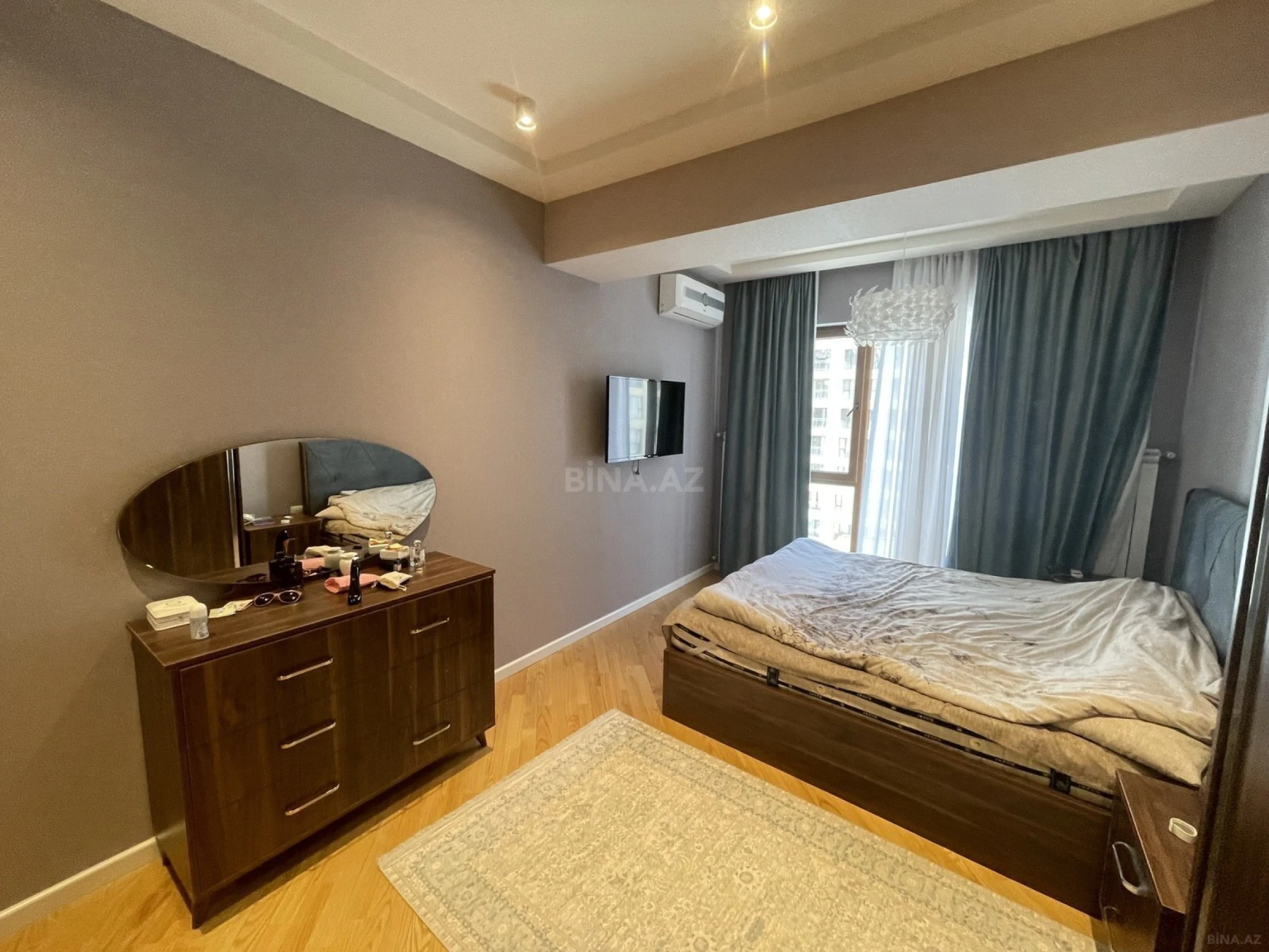 Kirayə verilir 2 otaqlı mənzil 96 m²