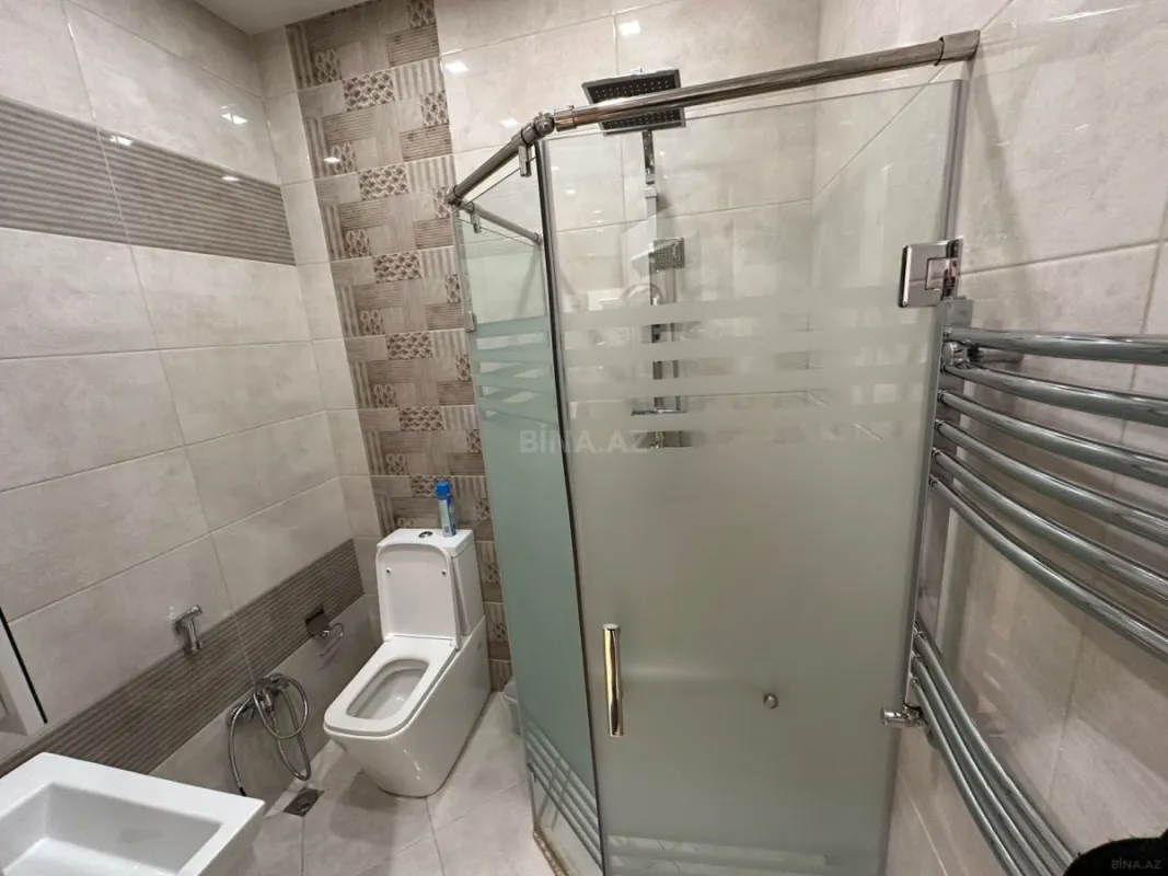 Kirayə verilir 2 otaqlı mənzil 96 m²