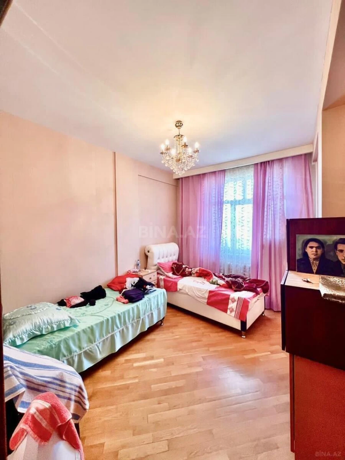 Satılır 3 otaqlı mənzil 130 m²