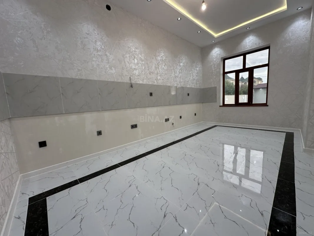 Satılır 8 otaqlı həyət evi 354 m²