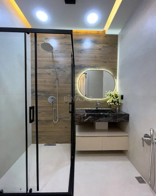 Kirayə verilir 2 otaqlı mənzil 70 m²