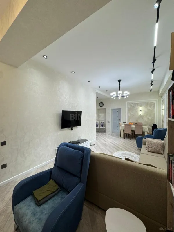 Satılır 2 otaqlı mənzil 80 m²