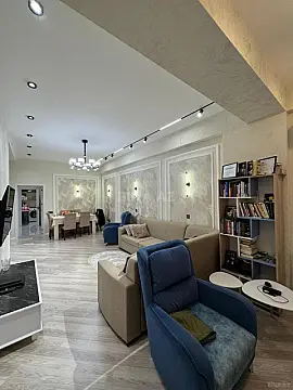 Satılır 2 otaqlı mənzil 80 m²