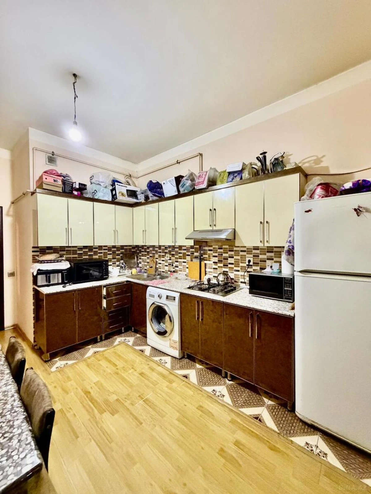 Satılır 2 otaqlı mənzil 75 m²