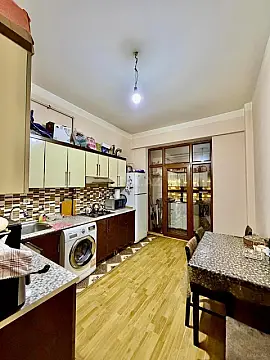 Satılır 2 otaqlı mənzil 75 m²