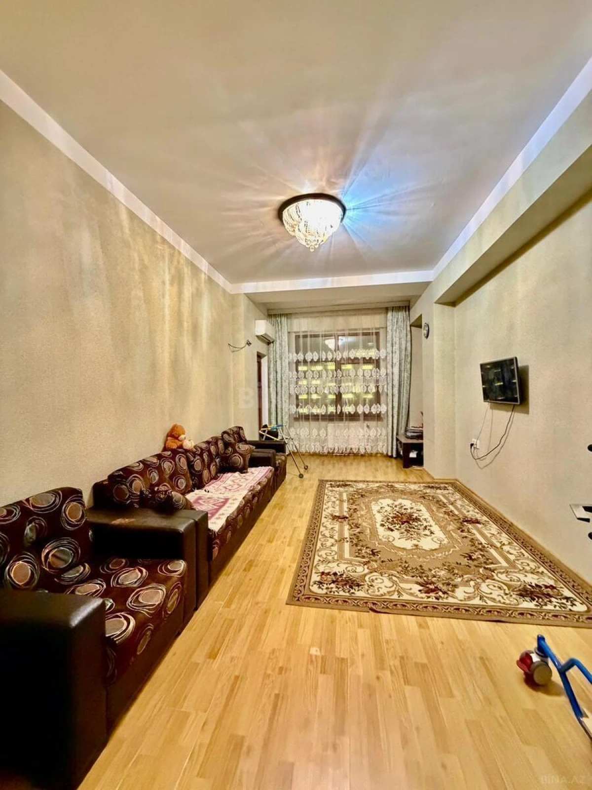 Satılır 2 otaqlı mənzil 75 m²