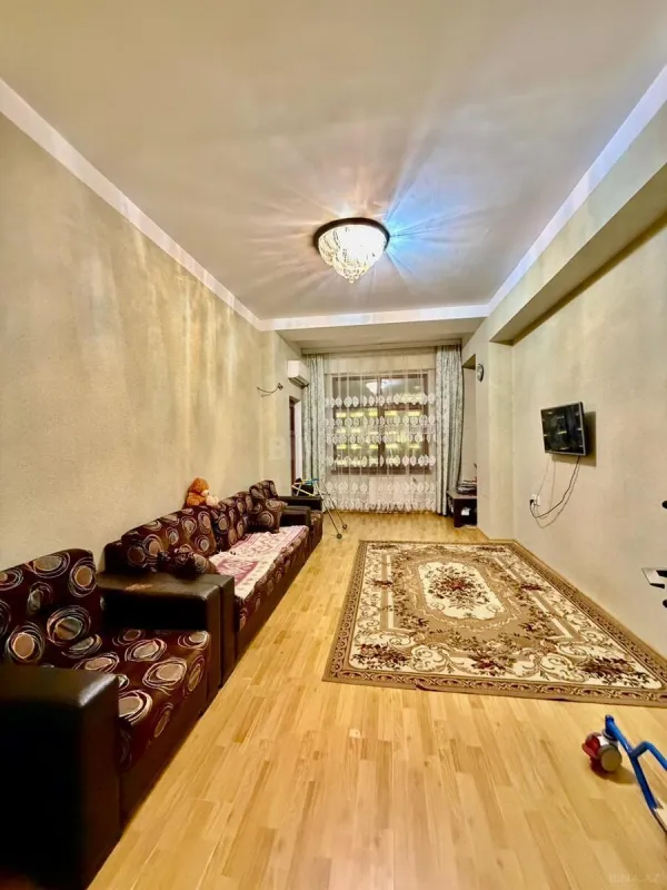 Satılır 2 otaqlı mənzil 75 m²