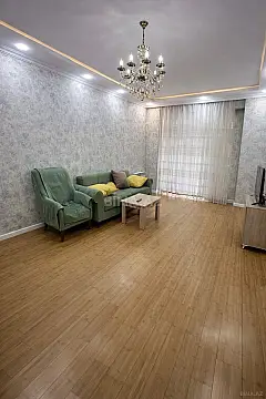 Satılır 2 otaqlı mənzil 100 m²
