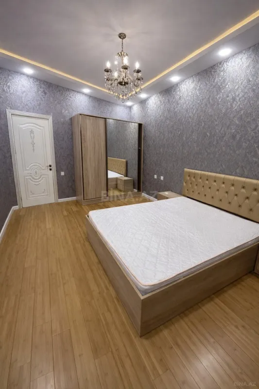 Satılır 2 otaqlı mənzil 100 m²