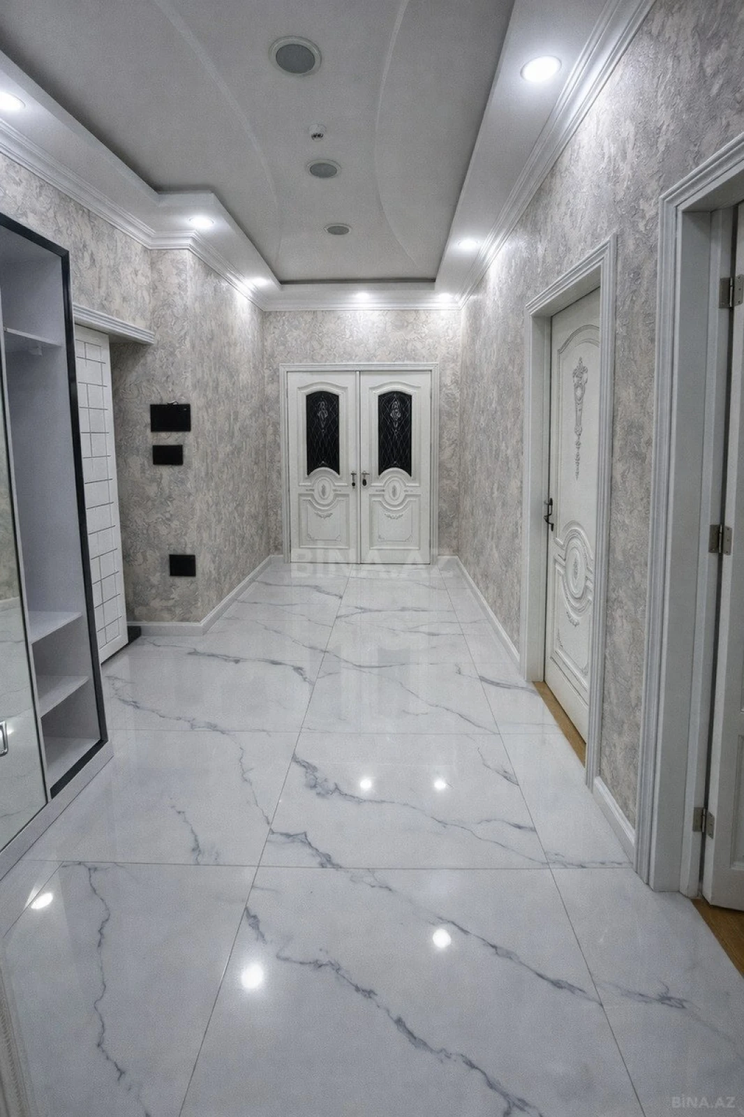 Satılır 2 otaqlı mənzil 100 m²