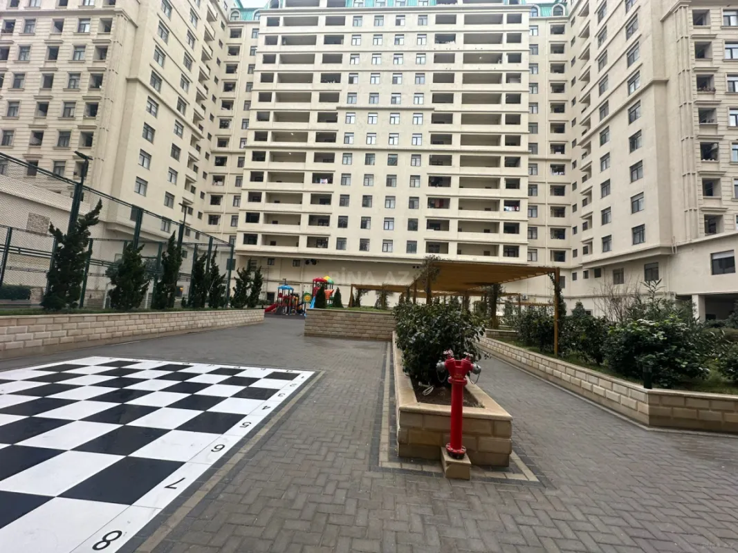 Satılır 2 otaqlı mənzil 94 m²