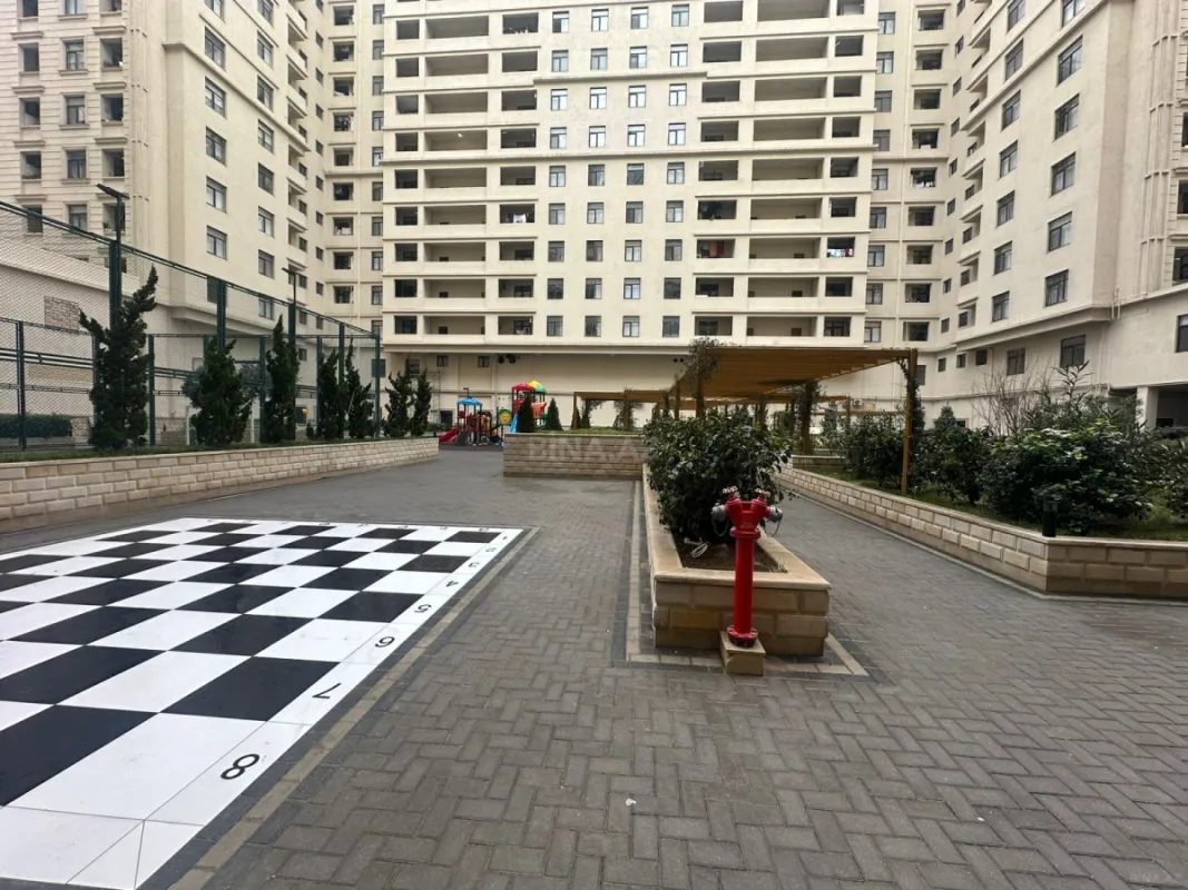 Satılır 2 otaqlı mənzil 94 m²
