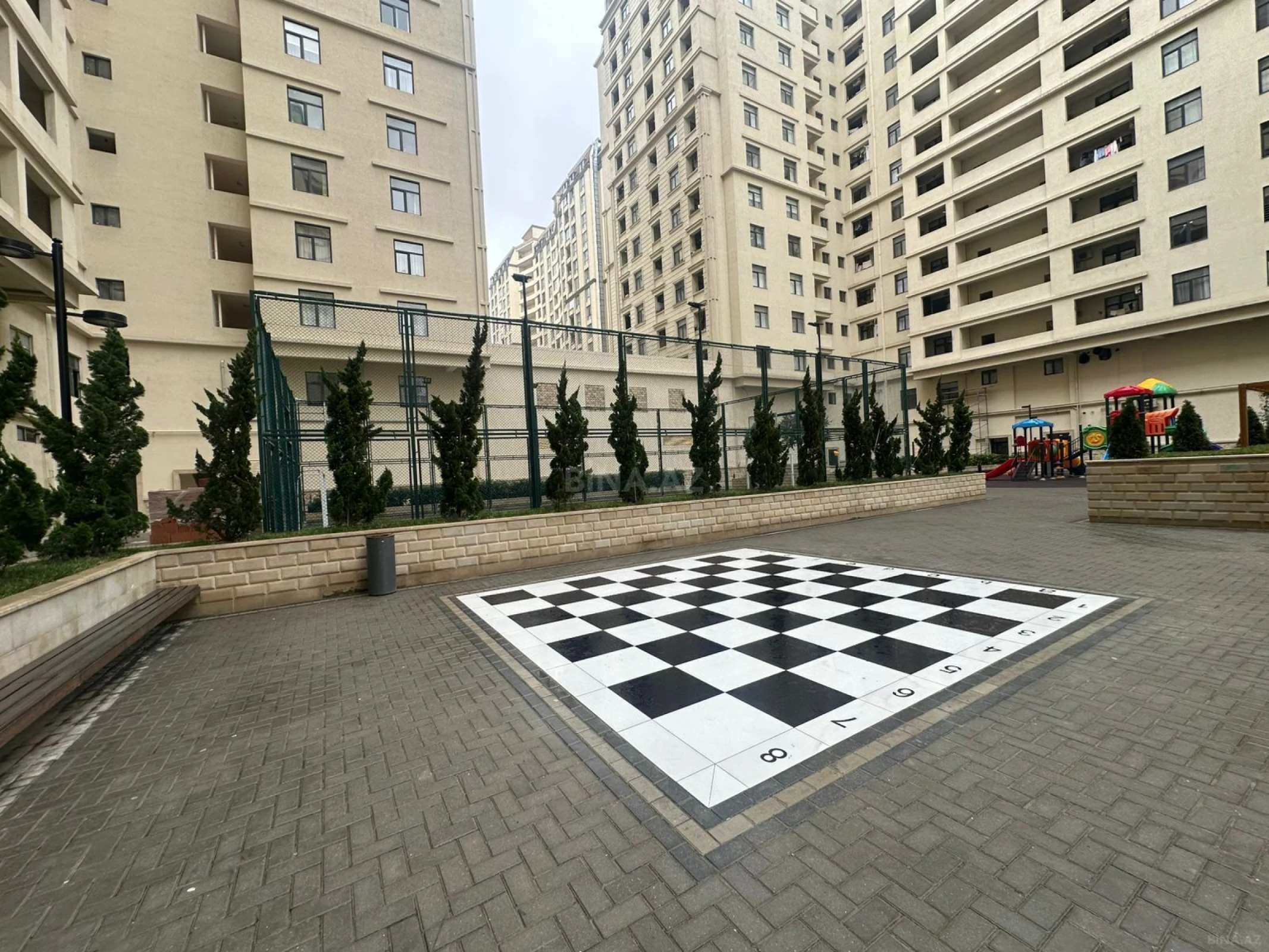 Satılır 2 otaqlı mənzil 94 m²