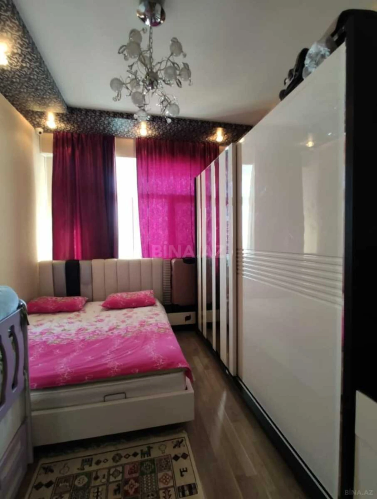Satılır 2 otaqlı mənzil 55 m²