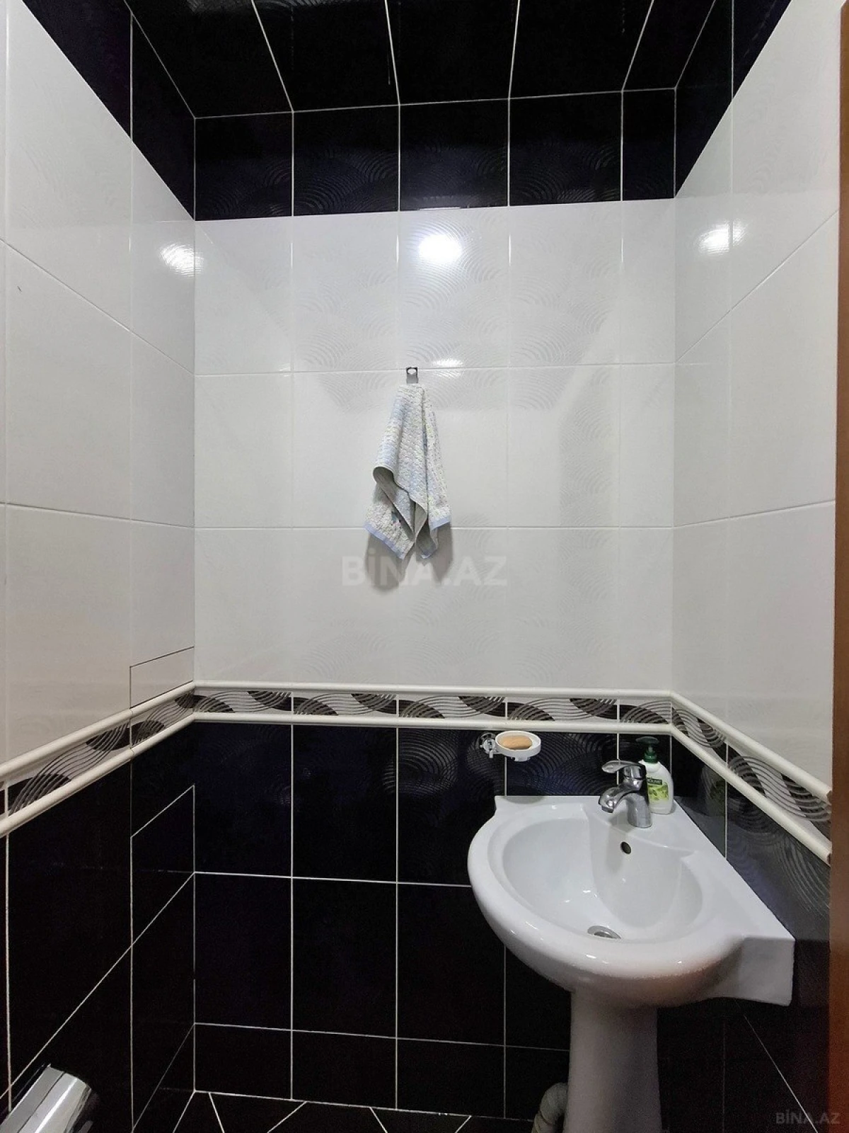Kirayə verilir 3 otaqlı mənzil 130 m²