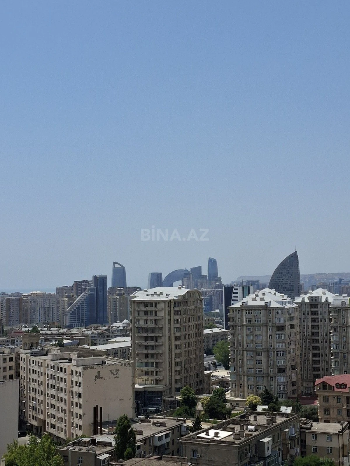 Kirayə verilir 3 otaqlı mənzil 130 m²