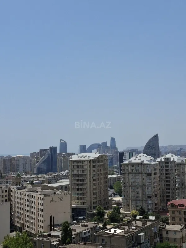 Kirayə verilir 3 otaqlı mənzil 130 m²