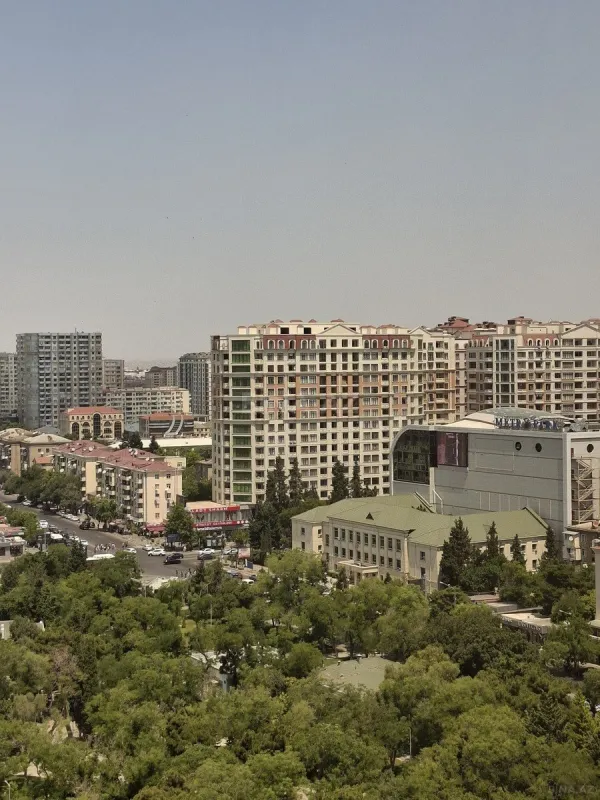 Kirayə verilir 3 otaqlı mənzil 130 m²