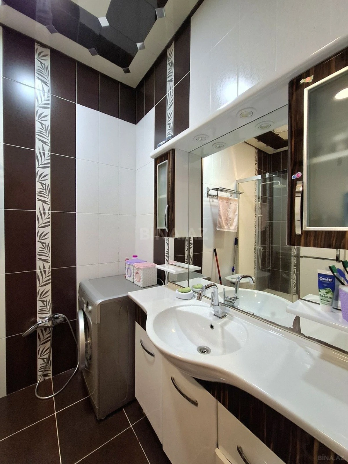 Kirayə verilir 3 otaqlı mənzil 130 m²