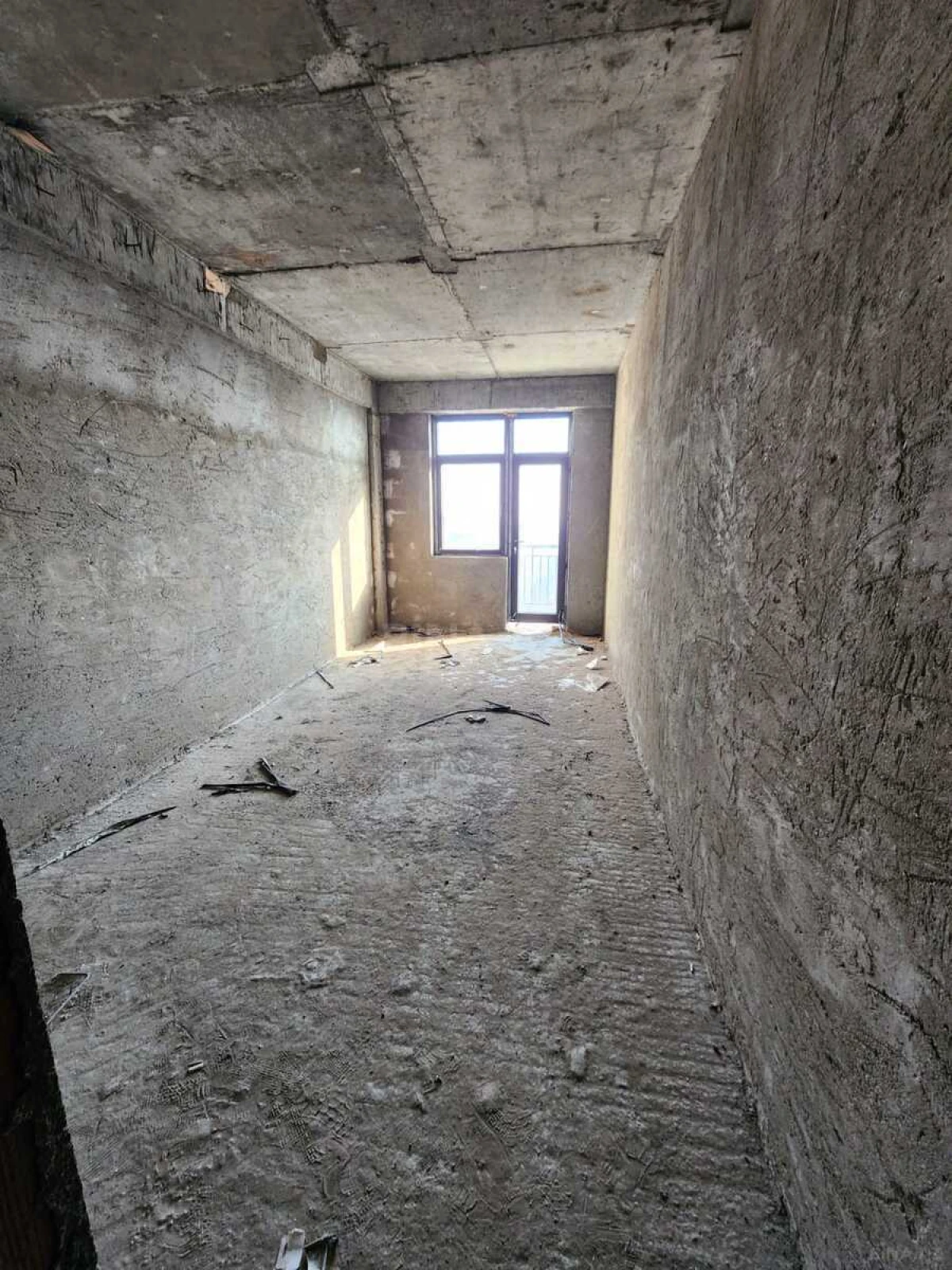 Satılır 3 otaqlı mənzil 152 m²