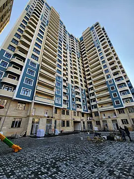 Satılır 3 otaqlı mənzil 152 m²