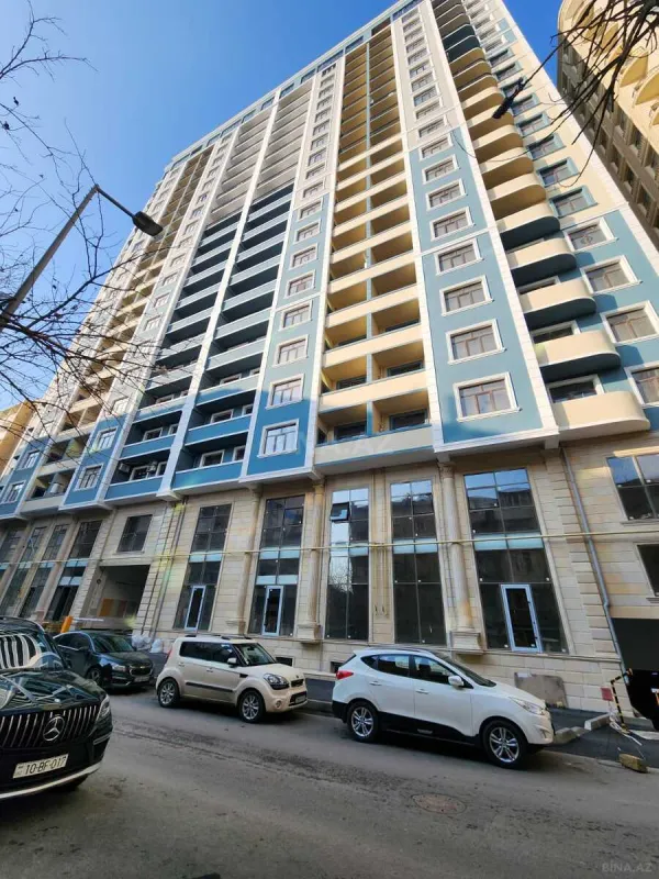 Satılır 3 otaqlı mənzil 152 m²
