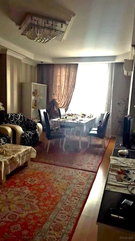 Satılır 3 otaqlı mənzil 105 m²