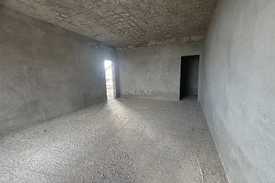 Satılır 9 otaqlı həyət evi 550 m²