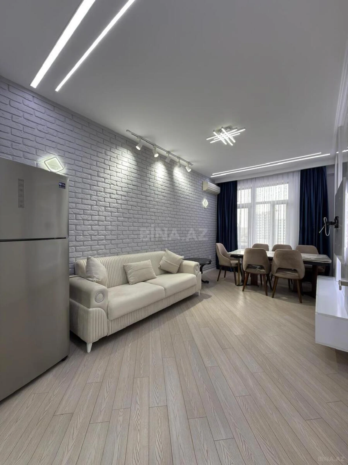 Satılır 2 otaqlı mənzil 57 m²
