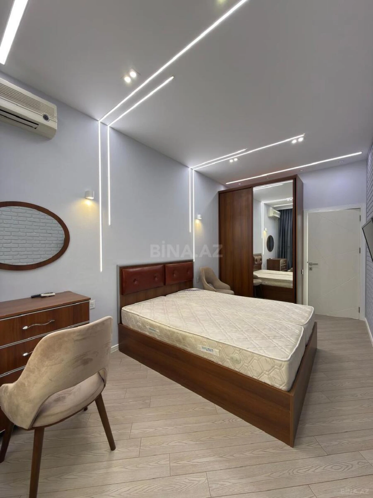 Satılır 2 otaqlı mənzil 57 m²