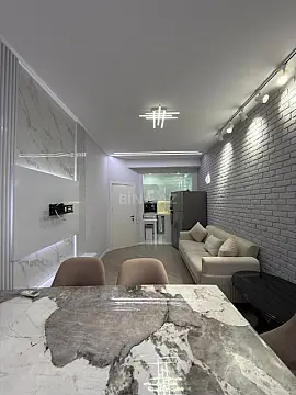 Satılır 2 otaqlı mənzil 57 m²