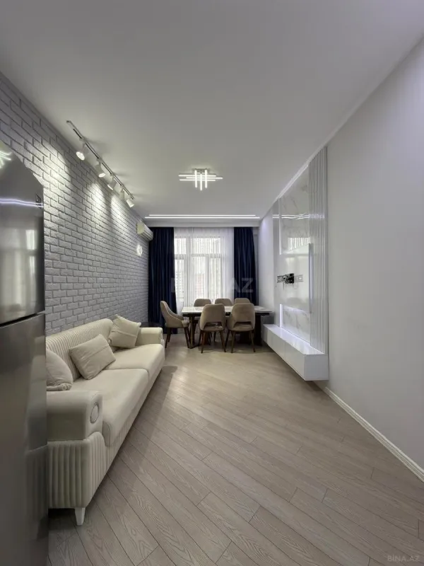 Satılır 2 otaqlı mənzil 57 m²