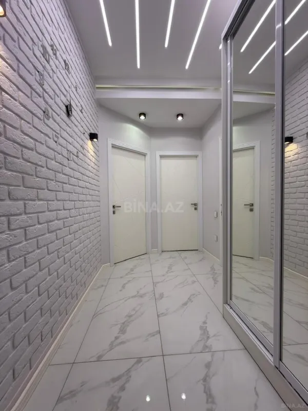 Satılır 2 otaqlı mənzil 57 m²