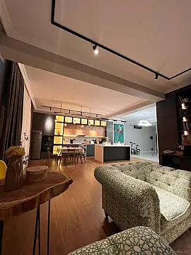 Kirayə verilir 3 otaqlı mənzil 157 m²